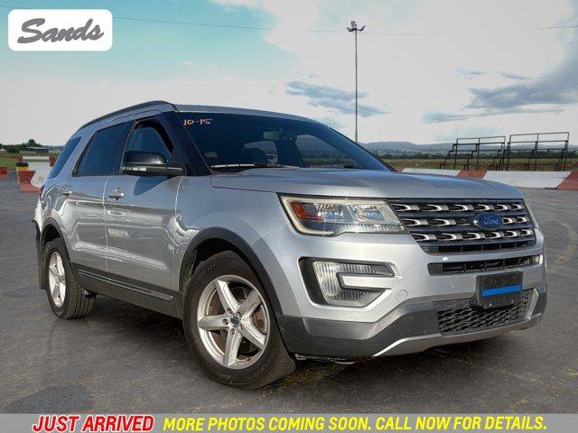 Used 2016 Ford Explorer XLT w/ Equipment Group 202A AWD/4WD image 1