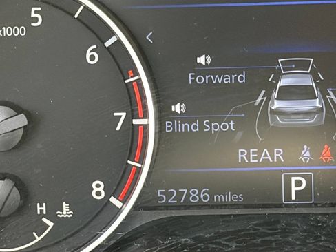 Used 2025 Nissan Altima 2.5 SV FWD image 12