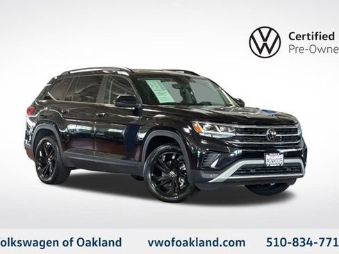Certified 2023 Volkswagen Atlas SE w/ Panoramic Sunroof Package FWD image 1