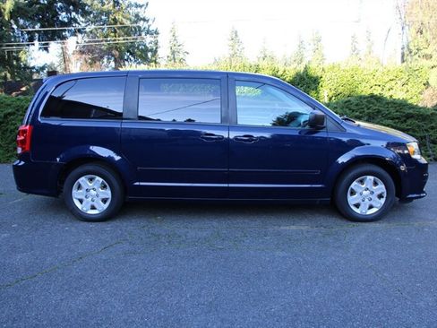 Used 2012 Dodge Grand Caravan SE image 10