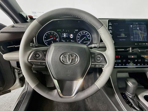 Used 2020 Toyota Avalon Limited w/ Advanced Safety Package FWD image 11