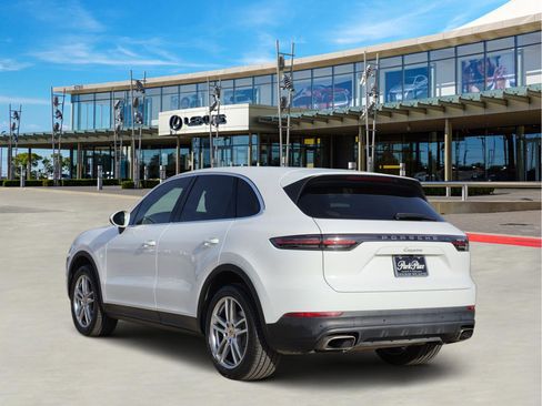 Used 2019 Porsche Cayenne image 4