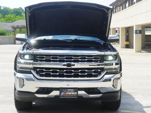 Used 2017 Chevrolet Silverado 1500 LTZ w/ Sport Package AWD/4WD image 33