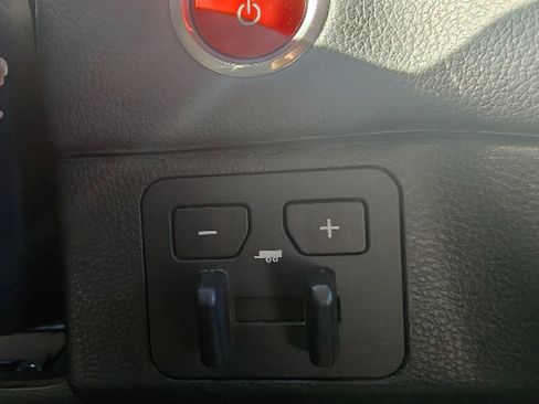 Used 2024 Toyota Tundra Limited image 33