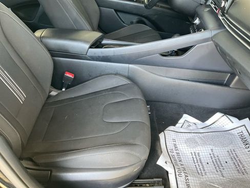 Used 2022 Hyundai Elantra SEL w/ Convenience + Premium Package image 26