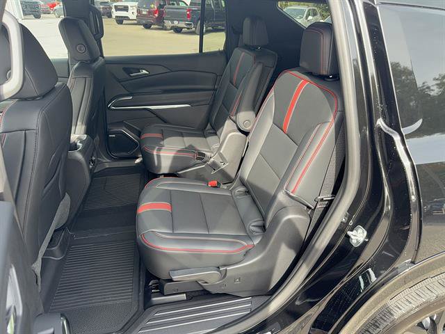 New 2027 Chevrolet Traverse RS w/ LPO, Floor Liner Package AWD/4WD image 10