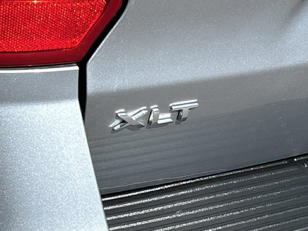 Used 2020 Ford Expedition XLT w/ Equipment Group 201A RWD image 32