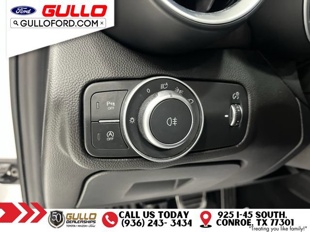 Used 2019 Alfa Romeo Giulia Ti w/ Quick Order Package 22X Lusso AWD/4WD image 19