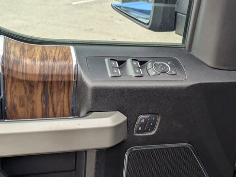 Used 2018 Ford F150 Lariat w/ Equipment Group 502A Luxury image 12