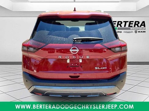 Used 2023 Nissan Rogue SL AWD/4WD image 5