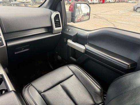Used 2018 Ford F150 Lariat image 16