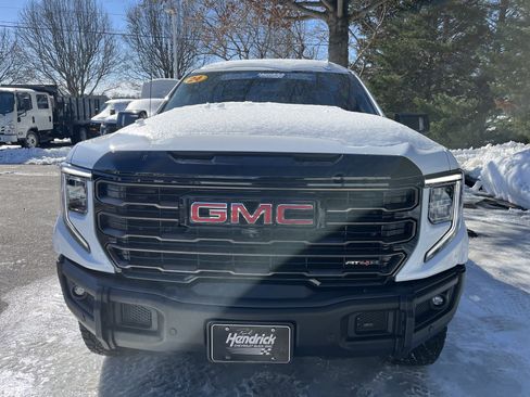 Used 2024 GMC Sierra 1500 AT4X image 3