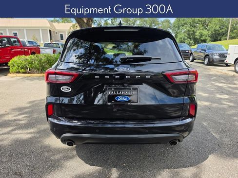 Used 2023 Ford Escape ST-Line w/ Tech Pack #1 FWD image 3