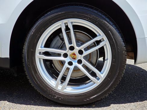 Used 2019 Porsche Macan S AWD/4WD image 39
