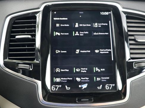 Used 2022 Volvo XC90 T6 Momentum AWD/4WD image 23