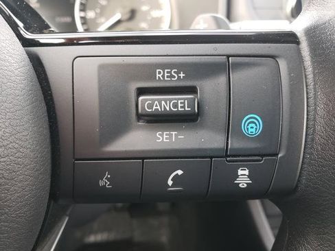 Used 2022 Nissan Rogue SV image 21