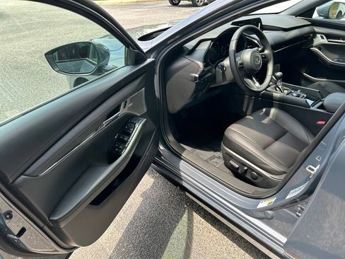New 2026 MAZDA MAZDA3 2.5 S Hatchback w/ Premium Pkg FWD image 9