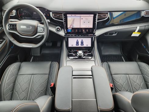 New 2026 Jeep Grand Wagoneer L Summit AWD/4WD image 22