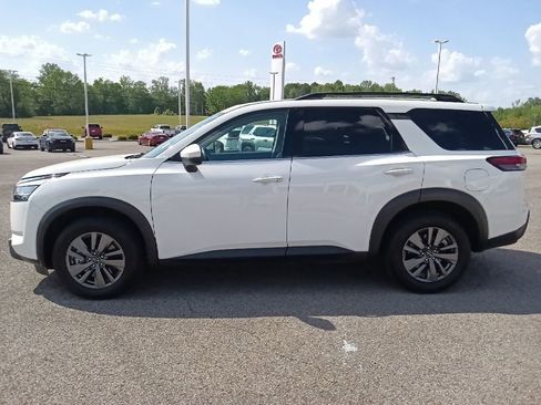 Used 2022 Nissan Pathfinder SV w/ SV Premium Package AWD/4WD image 6