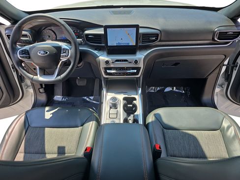 Used 2023 Ford Explorer Timberline w/ Timberline Technology Package AWD/4WD image 9