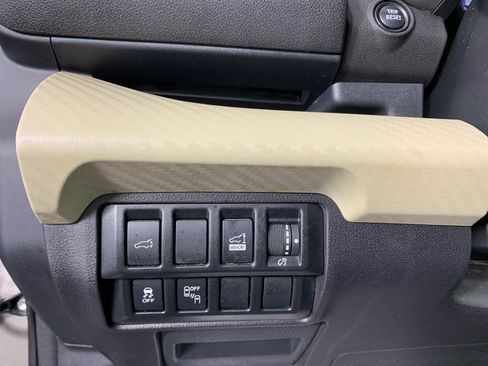 Used 2019 Subaru Ascent Premium AWD/4WD image 17