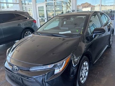 Used 2024 Toyota Corolla LE image 1
