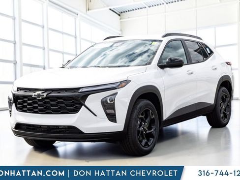 New 2026 Chevrolet Trax LT w/ Driver Confidence Package FWD image 19