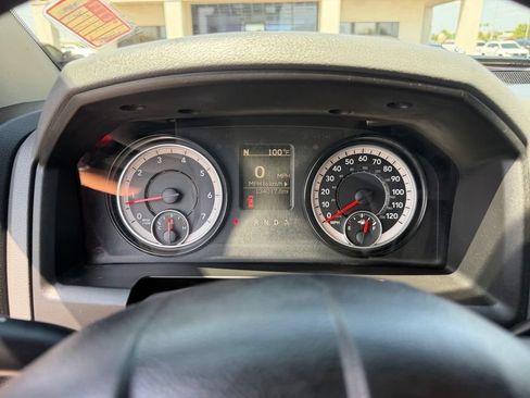 Used 2017 RAM 2500 Tradesman w/ Chrome Appearance Group AWD/4WD image 32
