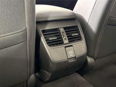 Used 2018 Honda Clarity Plug-In Hybrid image 32