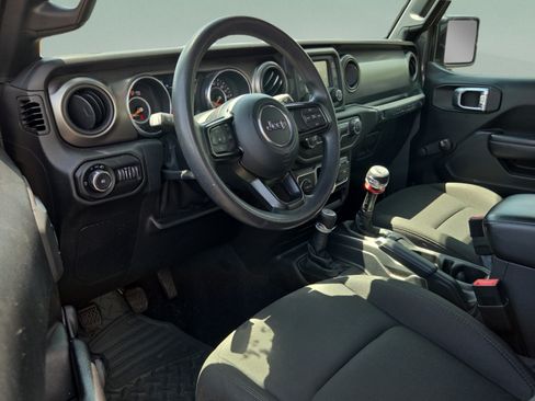 Used 2021 Jeep Wrangler Sport AWD/4WD image 9