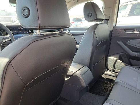 New 2026 Volkswagen Jetta SE image 22