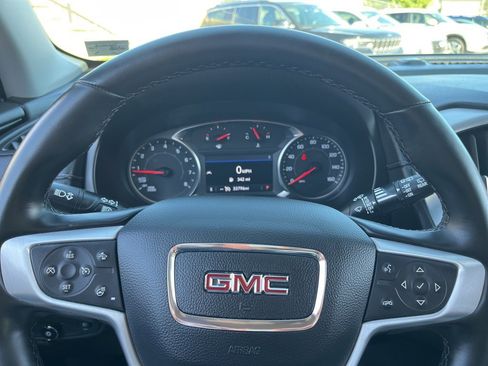 Used 2024 GMC Terrain SLT image 19