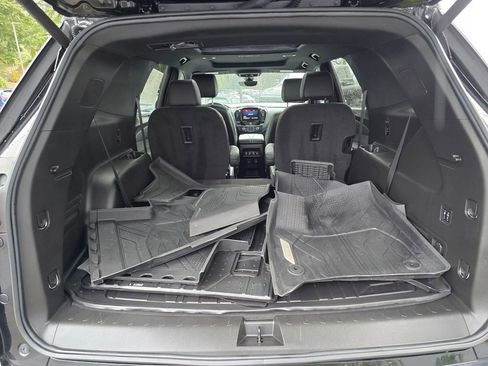 Used 2023 Chevrolet Traverse High Country w/ LPO, Floor Liner Package image 14