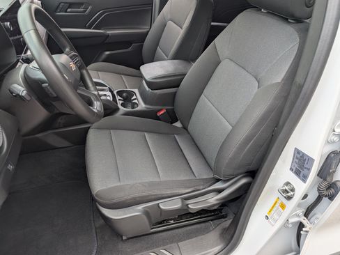 Used 2024 Chevrolet Colorado W/T w/ WT Convenience Package RWD image 16