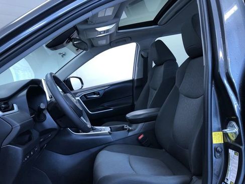 Certified 2023 Toyota RAV4 XLE w/ Convenience Package AWD/4WD image 18