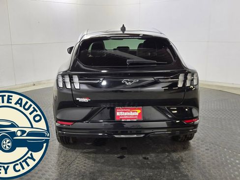 Used 2021 Ford Mustang Mach-E Premium image 8