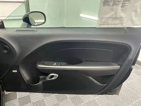 Used 2018 Dodge Challenger SXT Plus RWD image 10