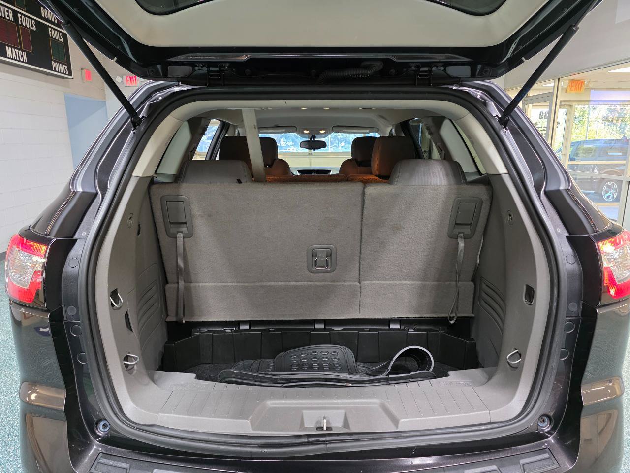 Used 2017 Chevrolet Traverse LS FWD image 22