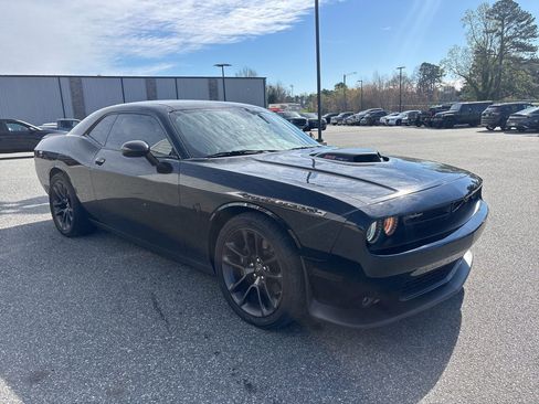 Used 2021 Dodge Challenger R/T Scat Pack w/ Shaker Package image 9