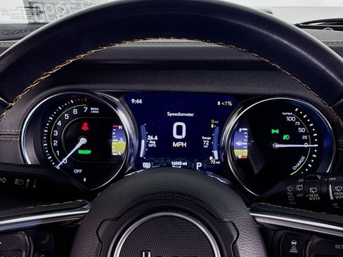 Used 2022 Jeep Wrangler Unlimited Sahara image 18