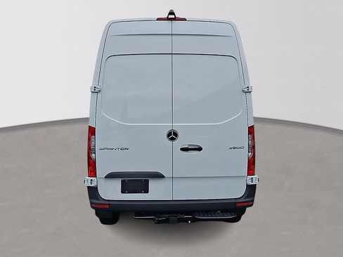 Used 2026 Mercedes-Benz Sprinter 2500 image 5