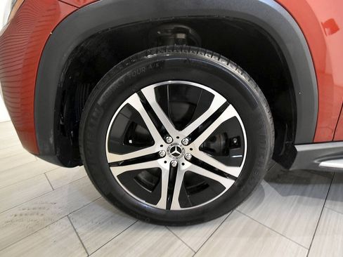 Used 2021 Mercedes-Benz GLS 450 4MATIC image 10