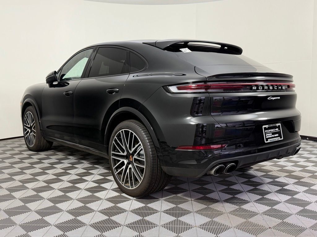 Certified 2026 Porsche Cayenne Coupe AWD/4WD image 8