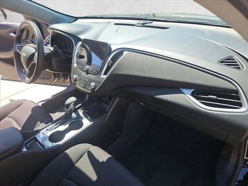 Used 2023 Chevrolet Malibu LS FWD image 27