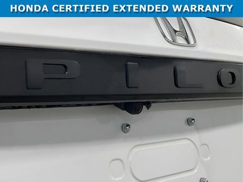 Used 2025 Honda Pilot EX-L image 10