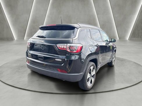 Used 2020 Jeep Compass Latitude w/ Cold Weather Group AWD/4WD image 7