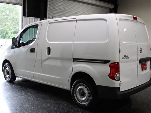 Used 2020 Nissan NV200 S FWD image 5