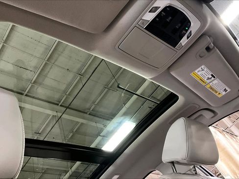 Used 2025 Acura RDX w/Technology Package image 14