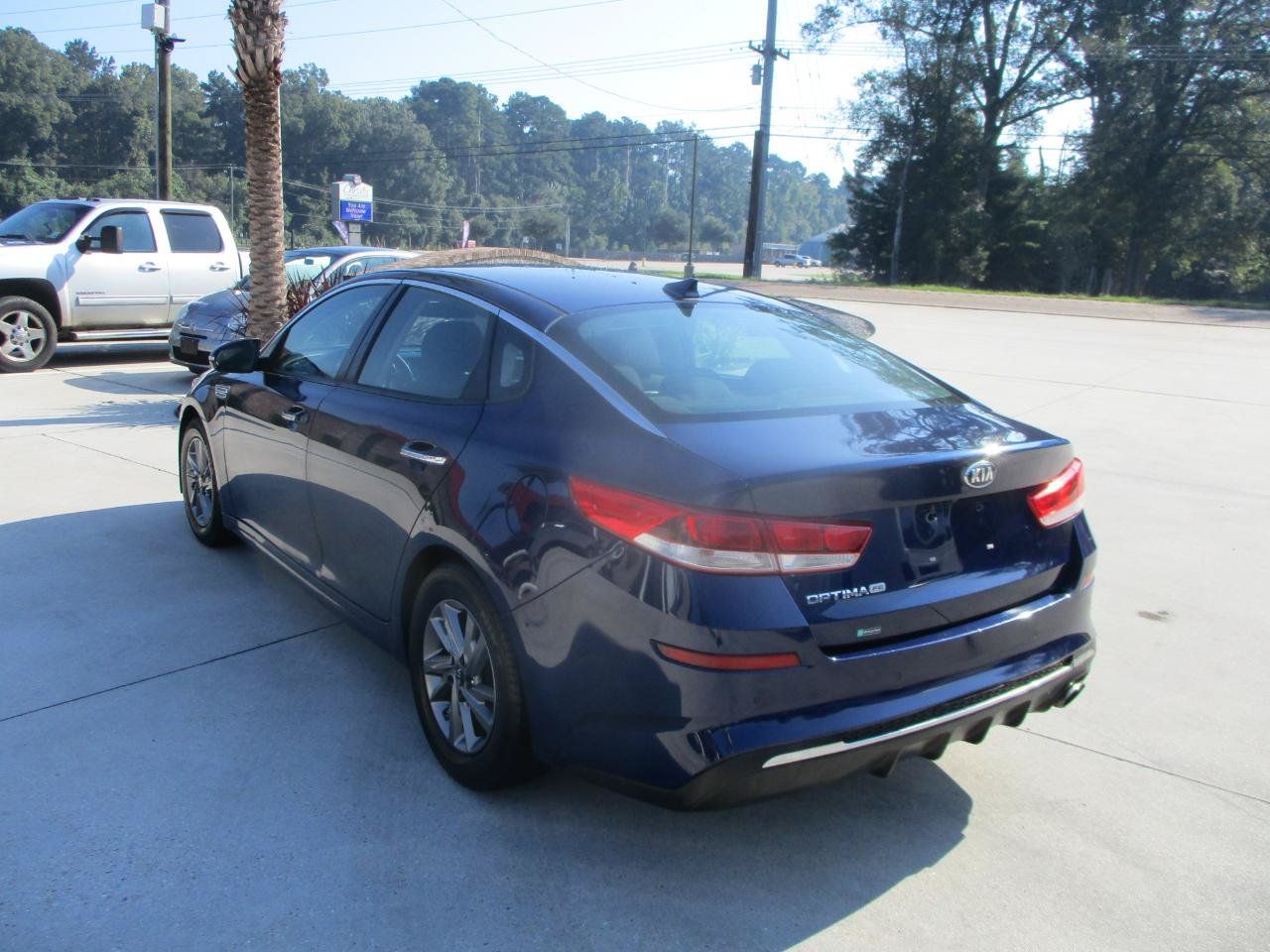 Used 2019 Kia Optima LX FWD image 25