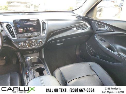 Used 2020 Chevrolet Malibu LT w/ Leather Package image 21